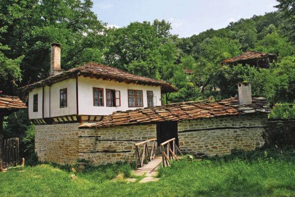 Bulgaria: Parques nacionales, gastronomía y arte local